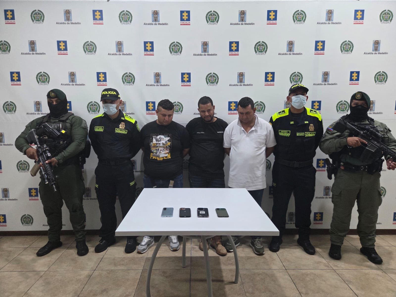 Capturado alias 'Trellez' en Medellín. Enlace del ELN con alias Calarcá. Foto @AndresJRendonC.