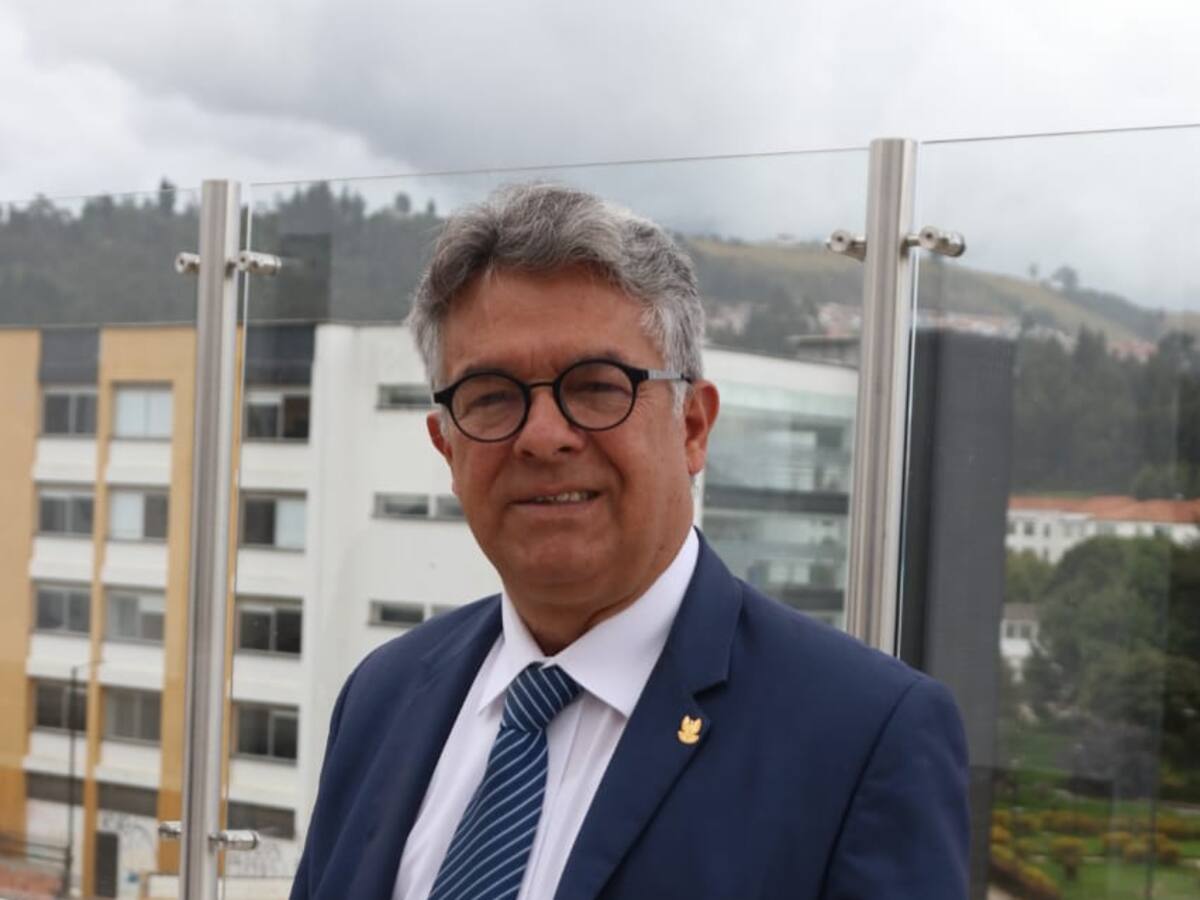 En el Personaje de la Semana habla Enrique Vera nuevo rector de la UPTC