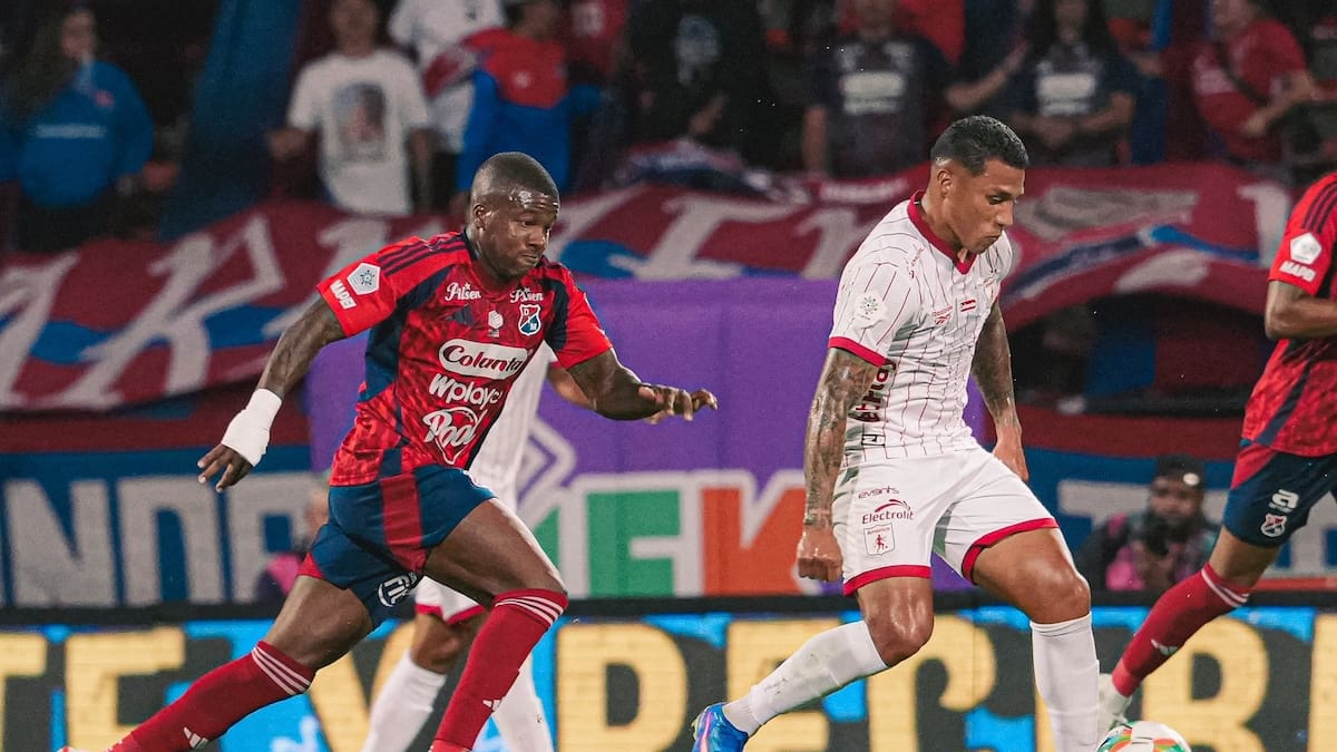 Medellín remonta sobre el final y golpea al América