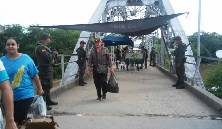 Puente internacional en Puerto Santander