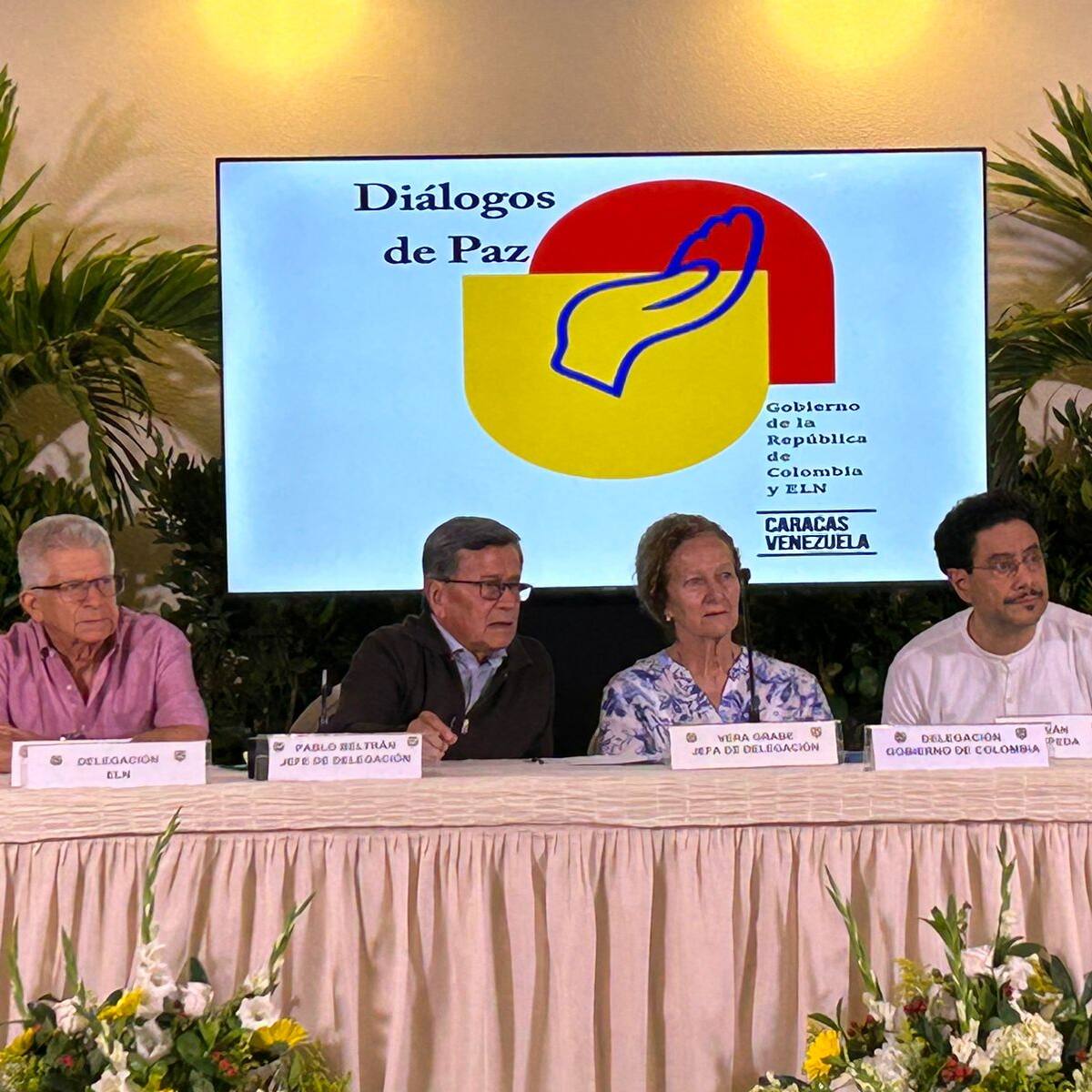 Histórico: Gobierno y ELN firman el primer punto de la agenda del proceso de paz