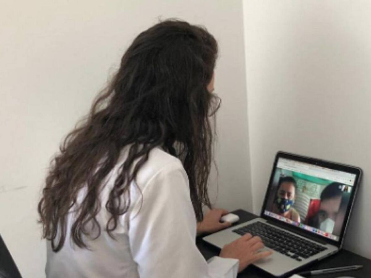 Ofrecen atención psicológica y psiquiátrica a través de teleconsultas