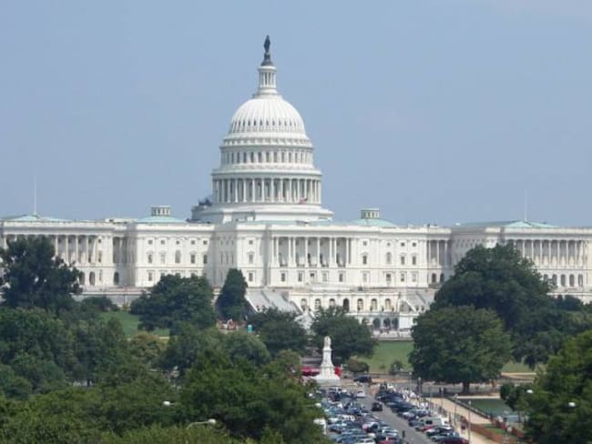 Reabren edificio del Capitolio en Washington tras levantar alerta por amenaza de tiroteo