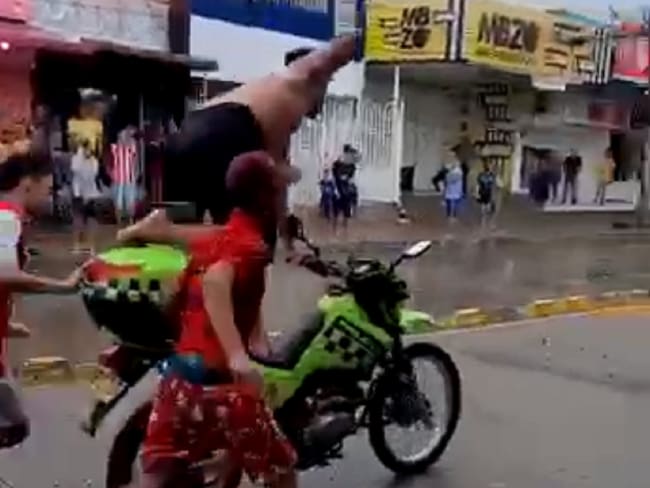 Motocicleta que tomaron los jóvenes