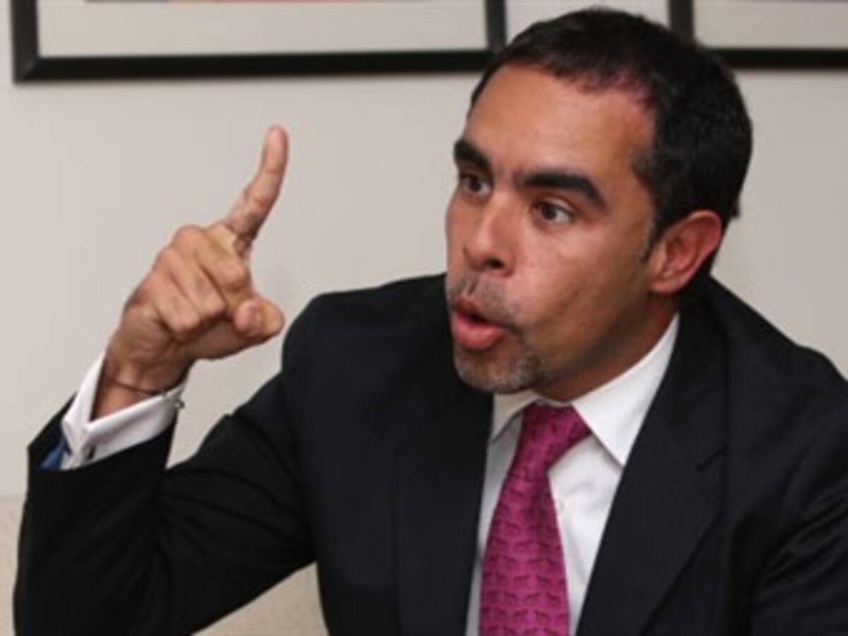 Benedetti critica Alianza Verde y defiende actuación de Santos en Bogotá