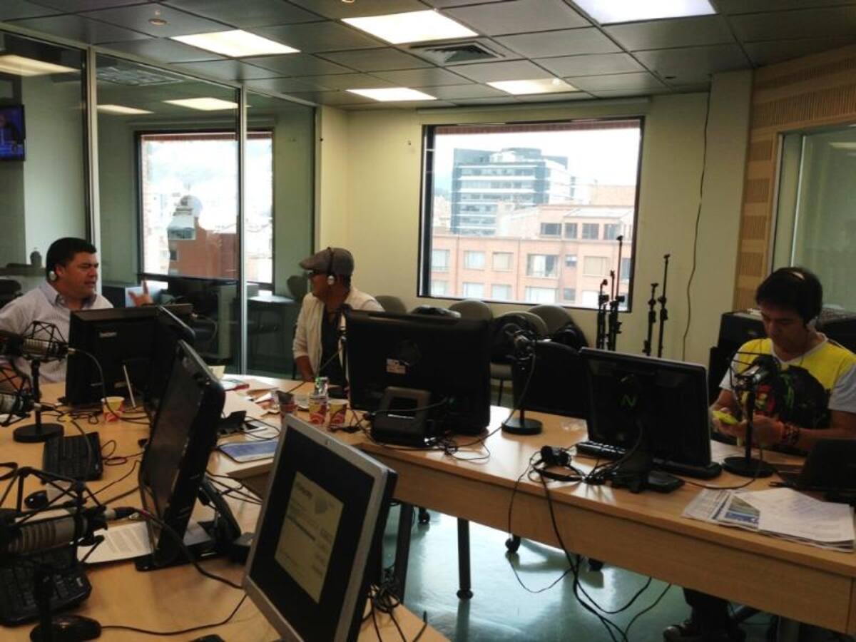 Charlie Zaa presentó en Hoy por Hoy su más reciente disco "En otro tiempo", homenaje a Niche.