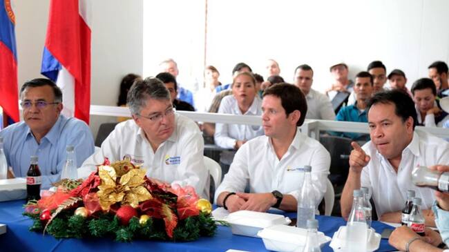 Visita a Gramalote del ministro de Hacienda Mauricio Cárdenas Santamaría y el gerente del Fondo Adaptación Iván Mustafá