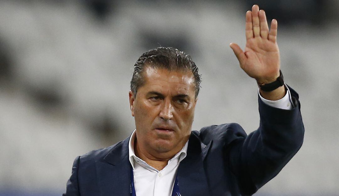 José Peseiro, entrenador portugués que deja el cargo de la FVF