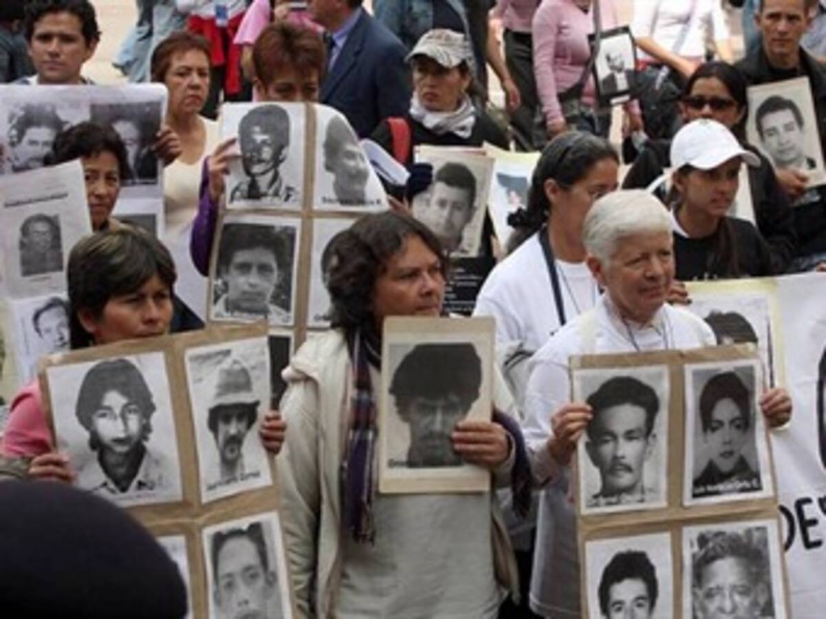 Solo 43.000 víctimas del conflicto fueron beneficiadas en el gobierno Uribe