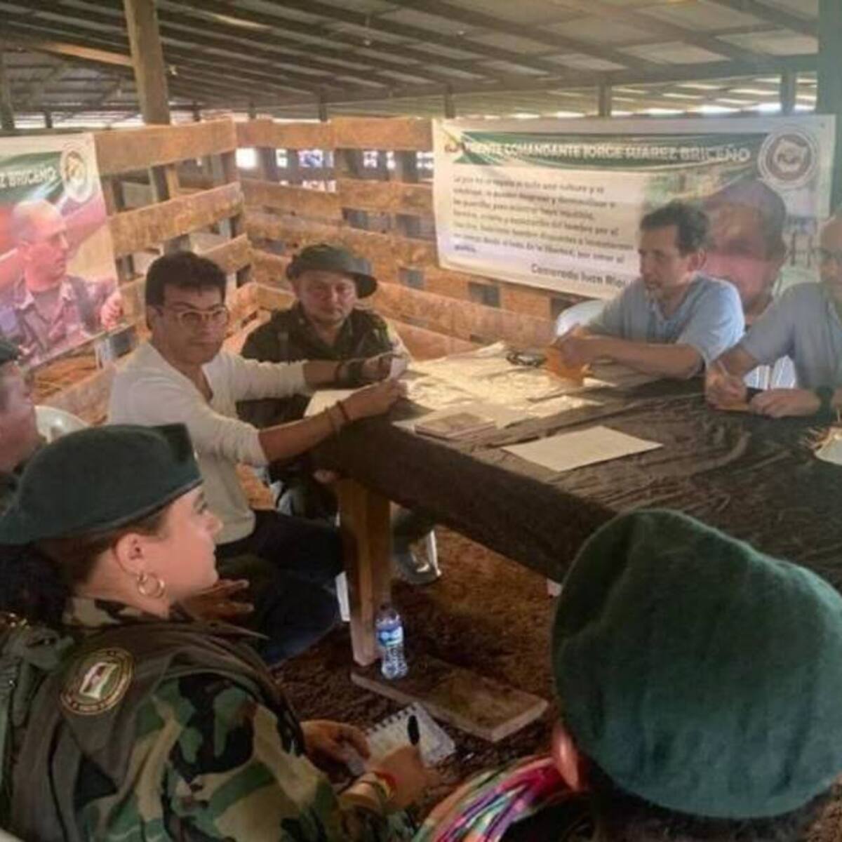 ¿Quiénes son los disidentes FARC que iniciaron acercamientos con el Gobierno?