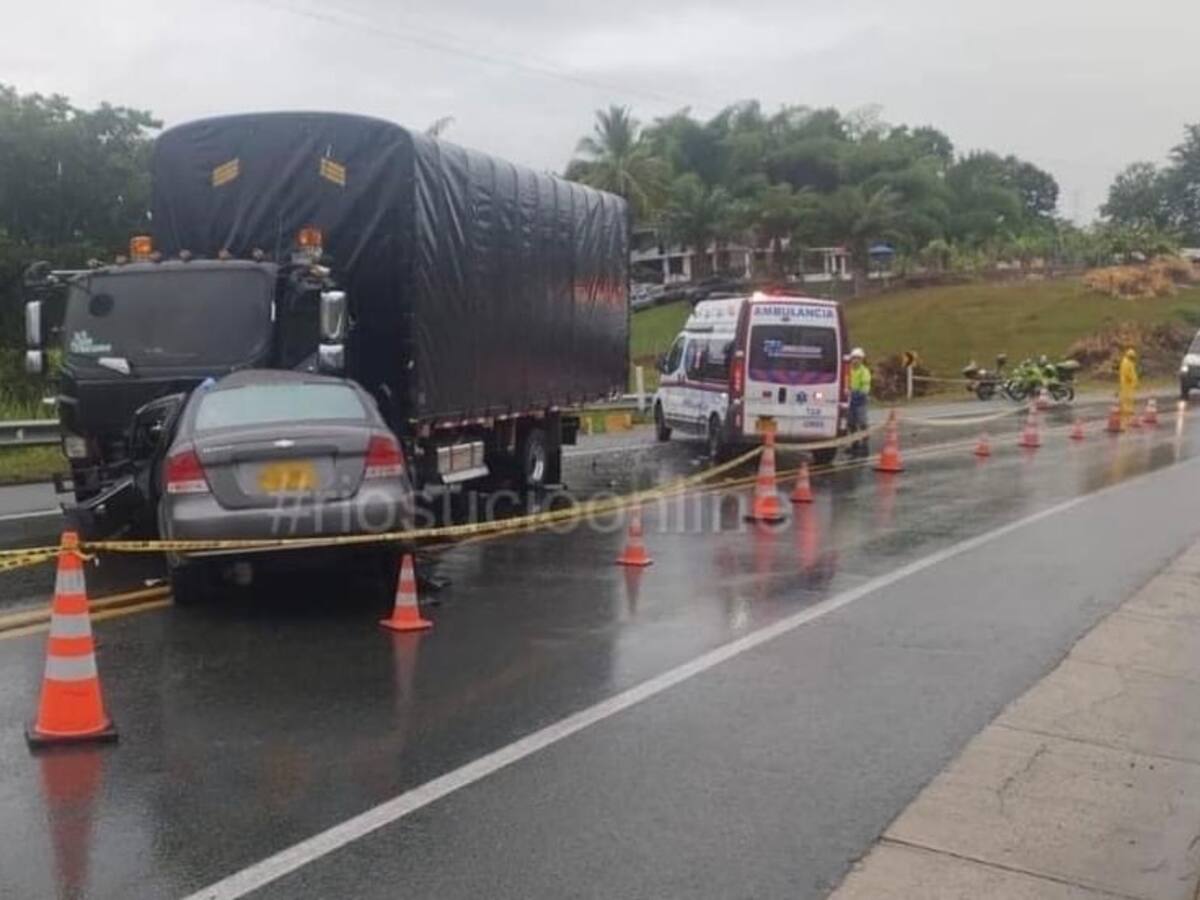 Un accidente en la vía Manizales - Medellín deja a dos personas muertas