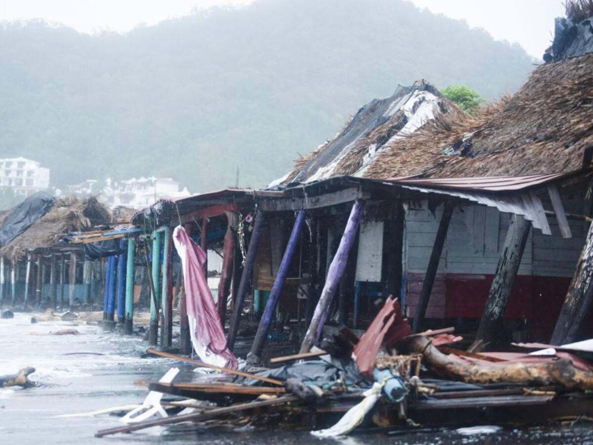 Huracán Nora deja un muerto y un desaparecido en México