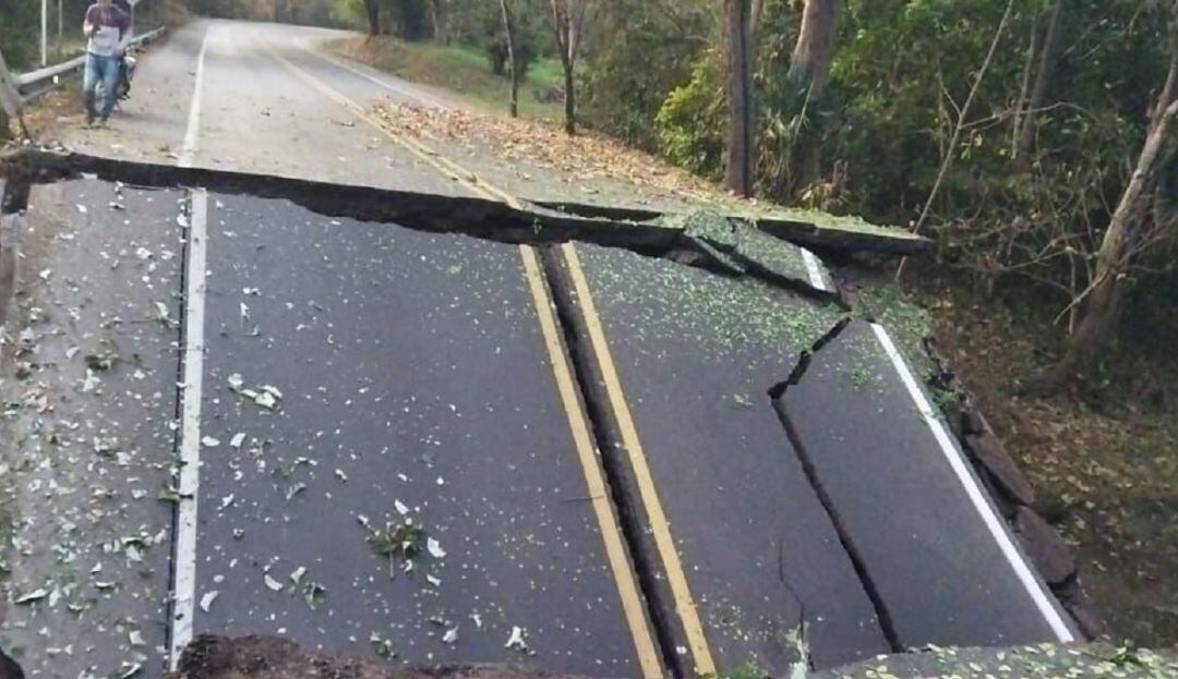 Vehículos afectados en vías