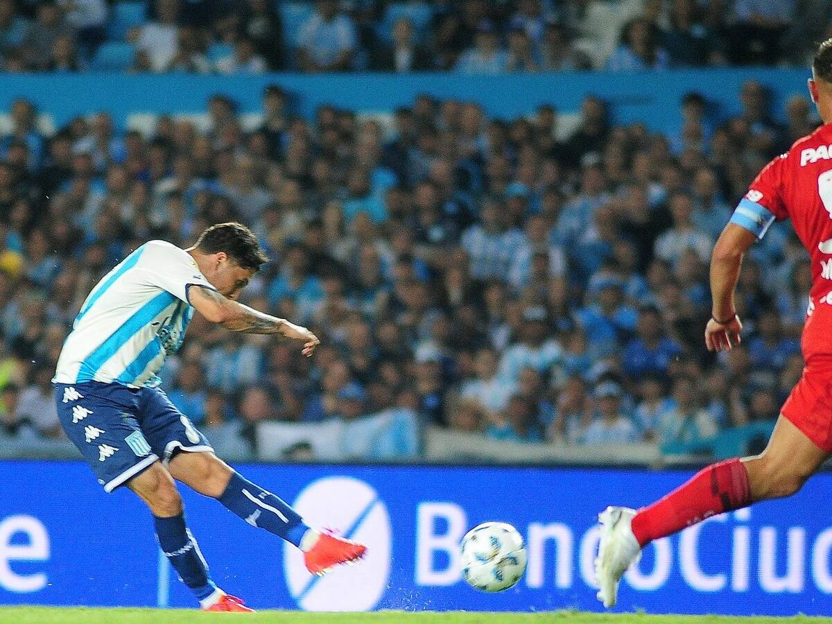 Juan Fernando Quintero no tiene gol feo: espectacular doblete ante Belgrano