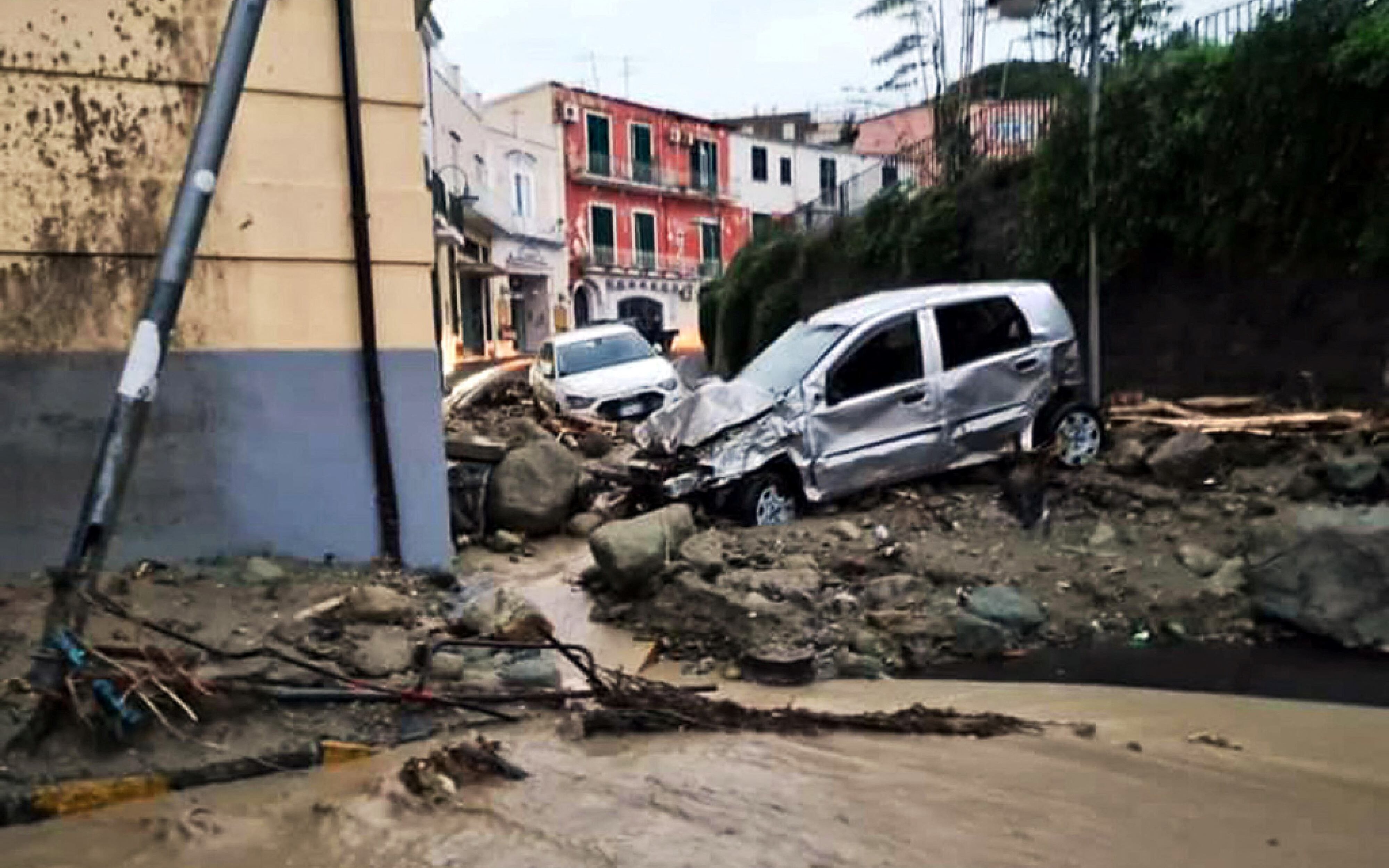 Destrucción en algunas zonas de la isla de Ischia, en Italia, tras lluvias y deslizamientos. 
(Foto: ANSA/Ansa/AFP via Getty Images)