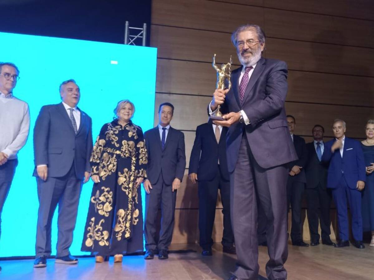 Jardín Botánico del Quindío recibió Mercurio de Oro por parte de Fenalco