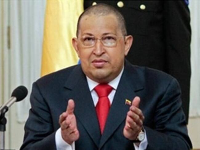 Altos miembros de gobierno venezolano asisten a misa por la salud de Chávez