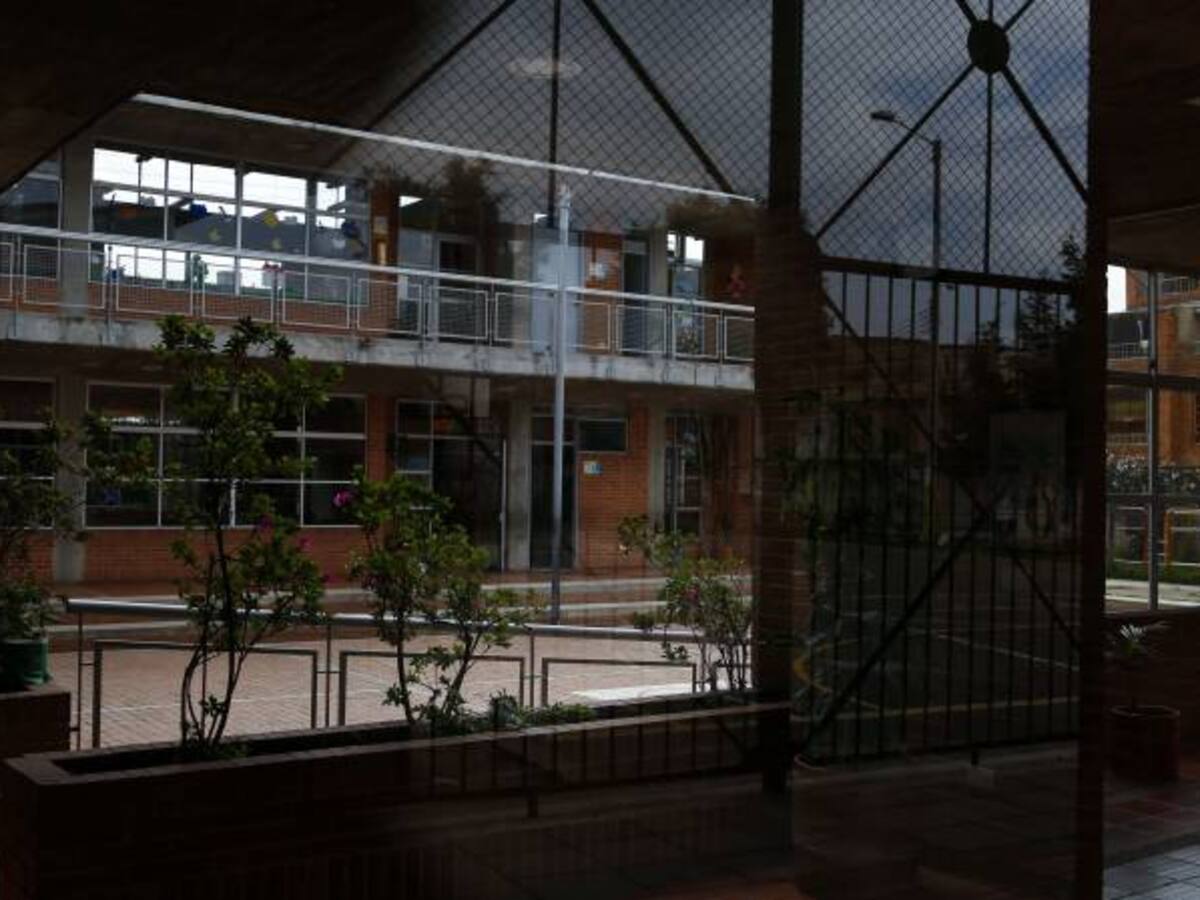 Alerta en salud ; En Cali estudiantes usan codeina para drogarse