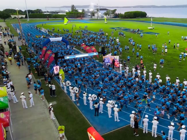 Cartagena vibró con la carrera oficial de la Armada de Colombia: al trote marinos