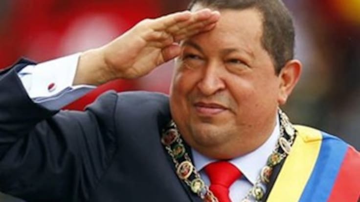Oliver Stone llevará la vida de Hugo Chávez al cine