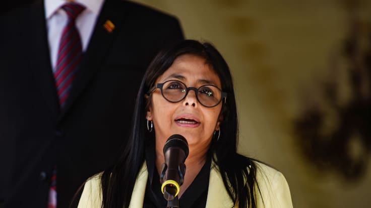 Delcy Rodríguez busca desbloquear casi US$ 4.900 millones de Venezuela en FMI