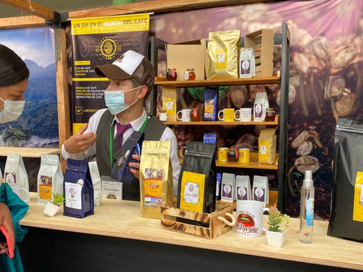 Con total éxito continúa la feria del café en Pasto