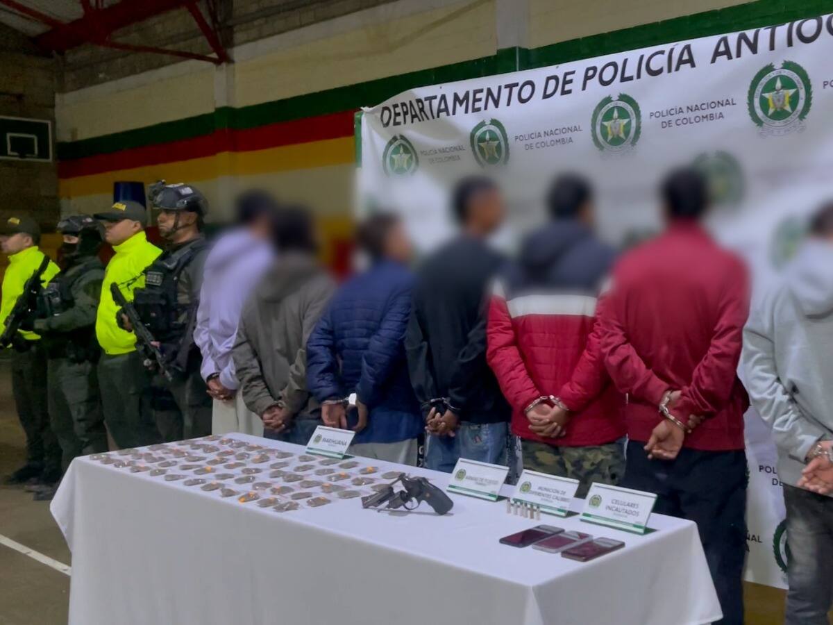 Redada contra grupos ilegales deja 15 capturados en Antioquia
