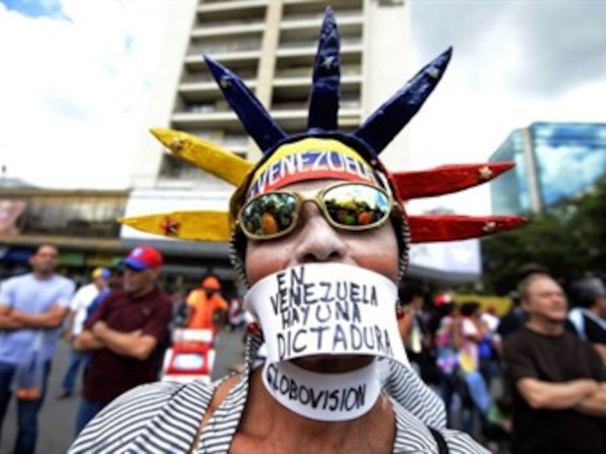 Venezolanos de a, b y c por Diana Calderón para El País de España