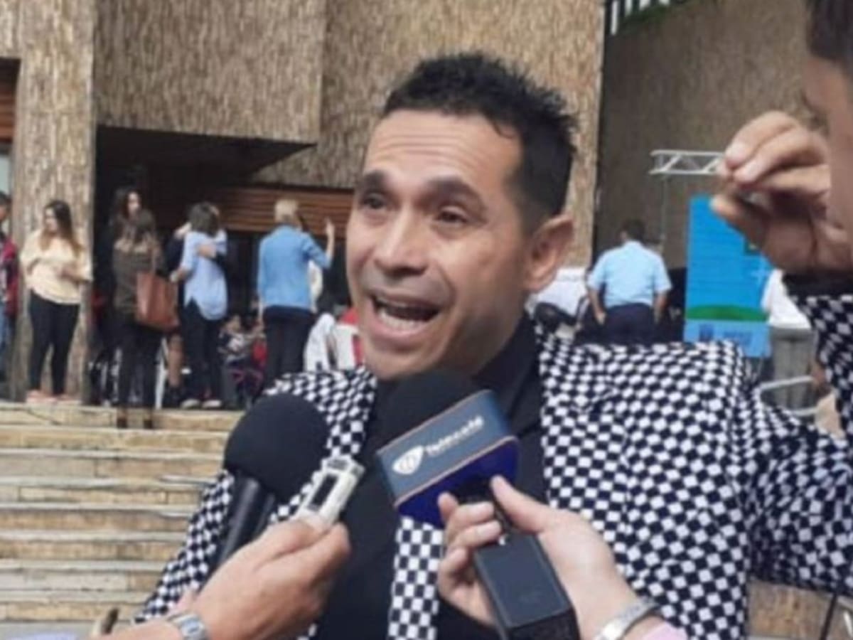 Cascada de renuncias para evitar inhabilidades