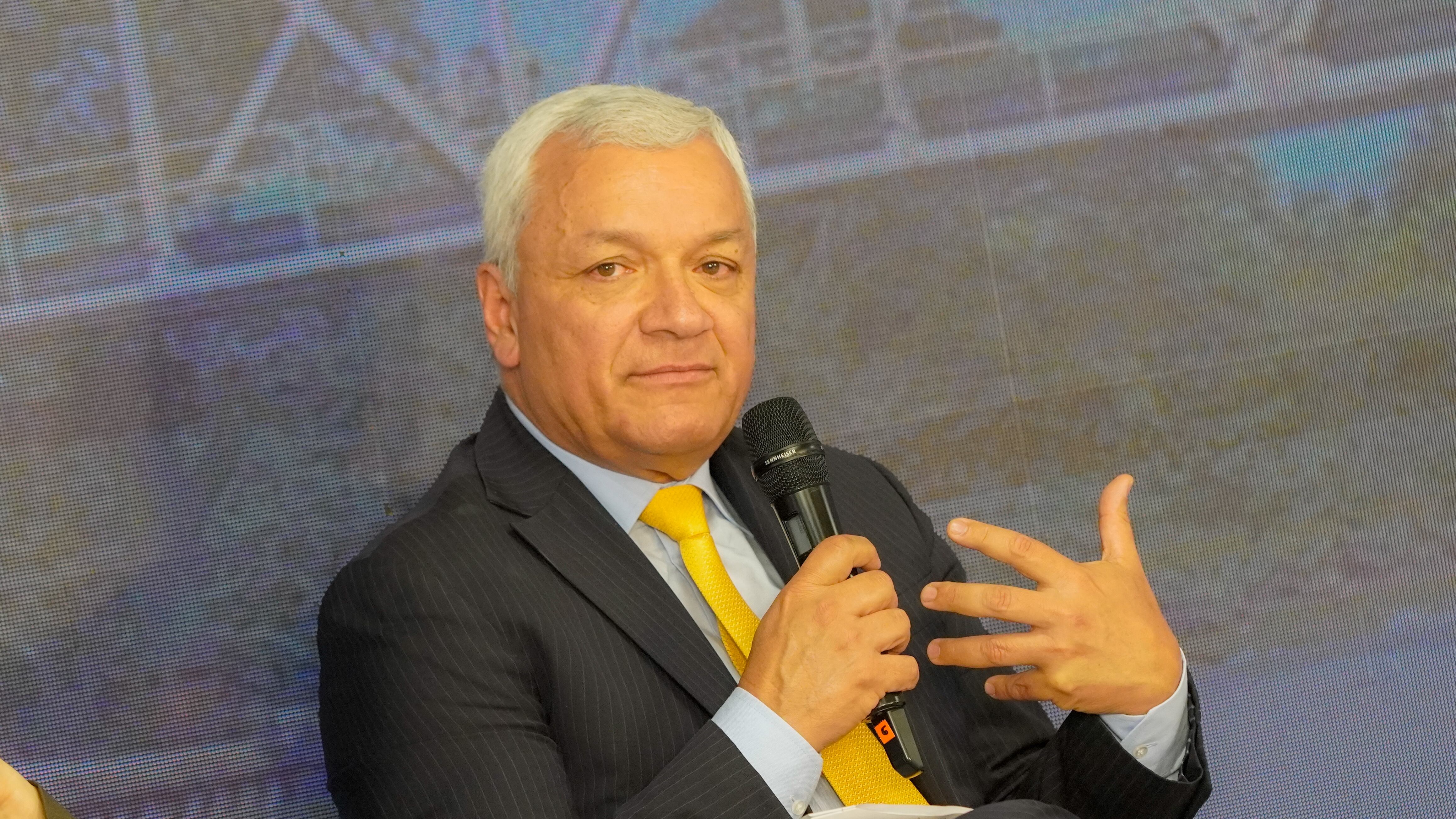 Luis Fernando Mejía aseguró que la institución ha hecho seguimiento técnico a proyectos estratégicos que suman cerca de 100 billones de pesos. | Foto: Caracol Radio