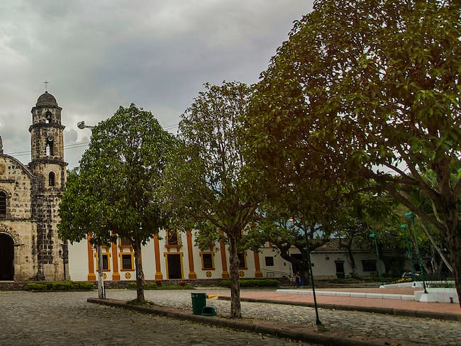 El municipio de Paicol emerge como uno de los destinos más impresionantes de Colombia.