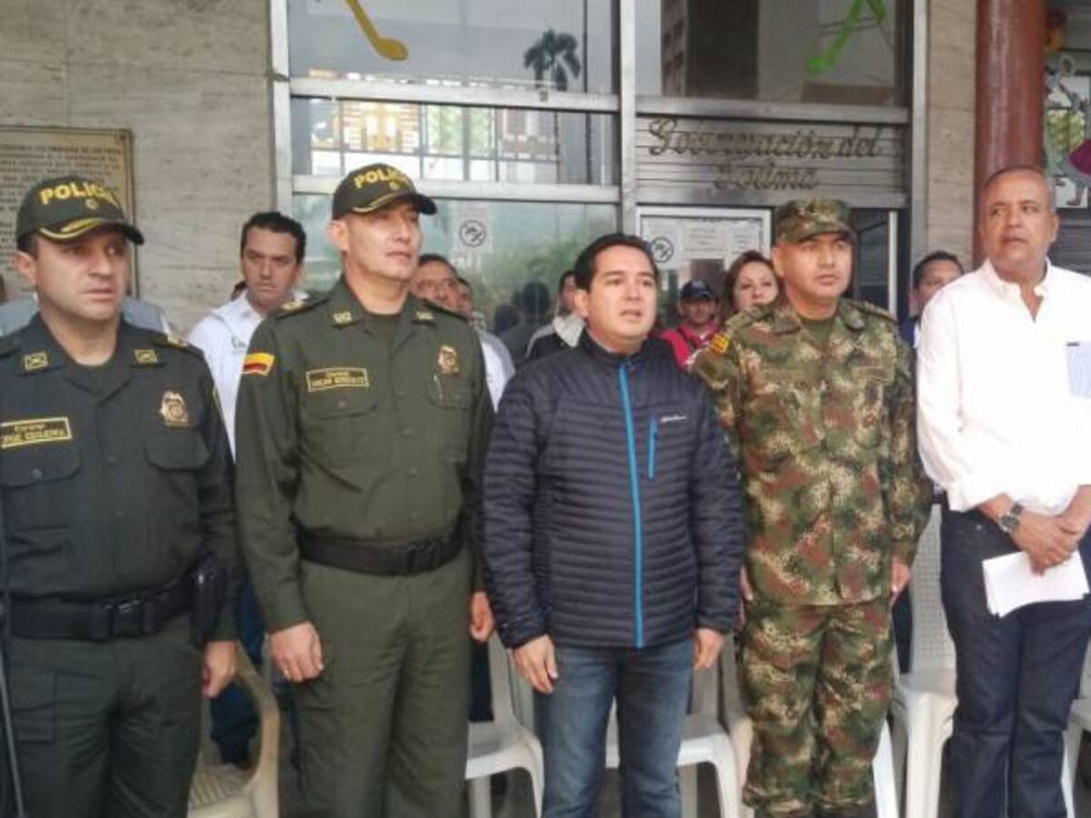 La lluvia no afecta asistencia de votantes en Ibagué