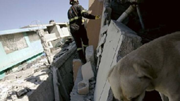 Gobierno ordena el relevo de comisión de rescate colombiana en Haití