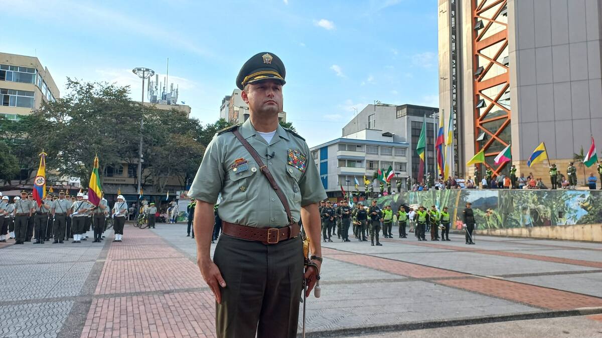 Teniente Coronel, Luis Fernando Atuesta