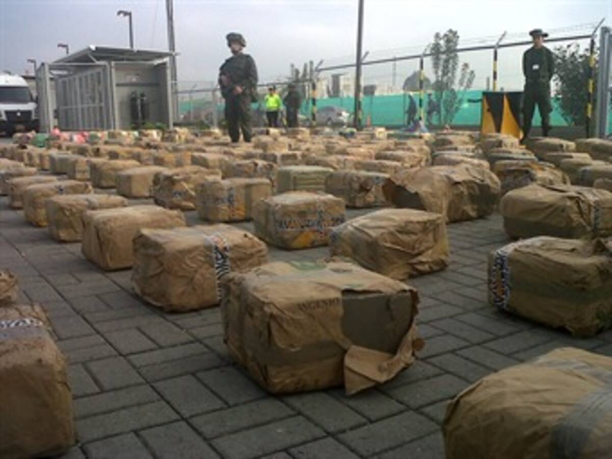 Policía incauta cerca de seis toneladas de marihuana en Bogotá