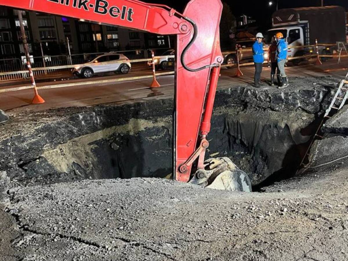 Acueducto de Bogotá atiende contingencia en calle 183