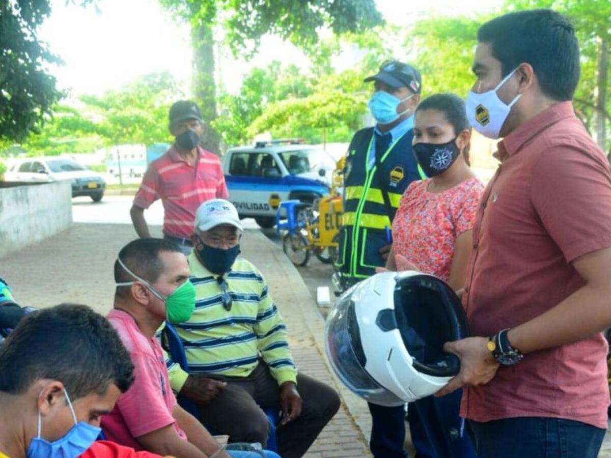 DATT afianza socialización sobre reglamentación nacional del casco