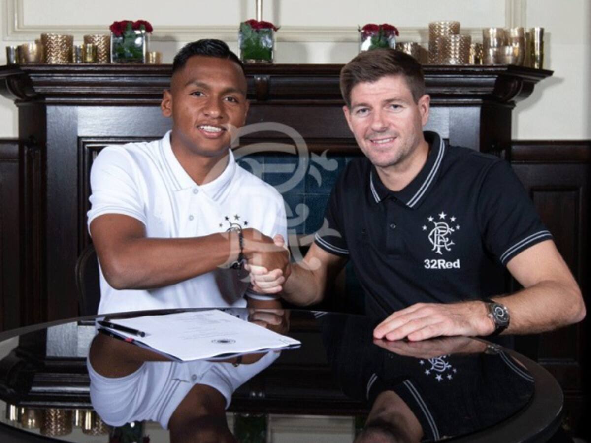 Alfredo Morelos renovó con el Rangers hasta el 2022