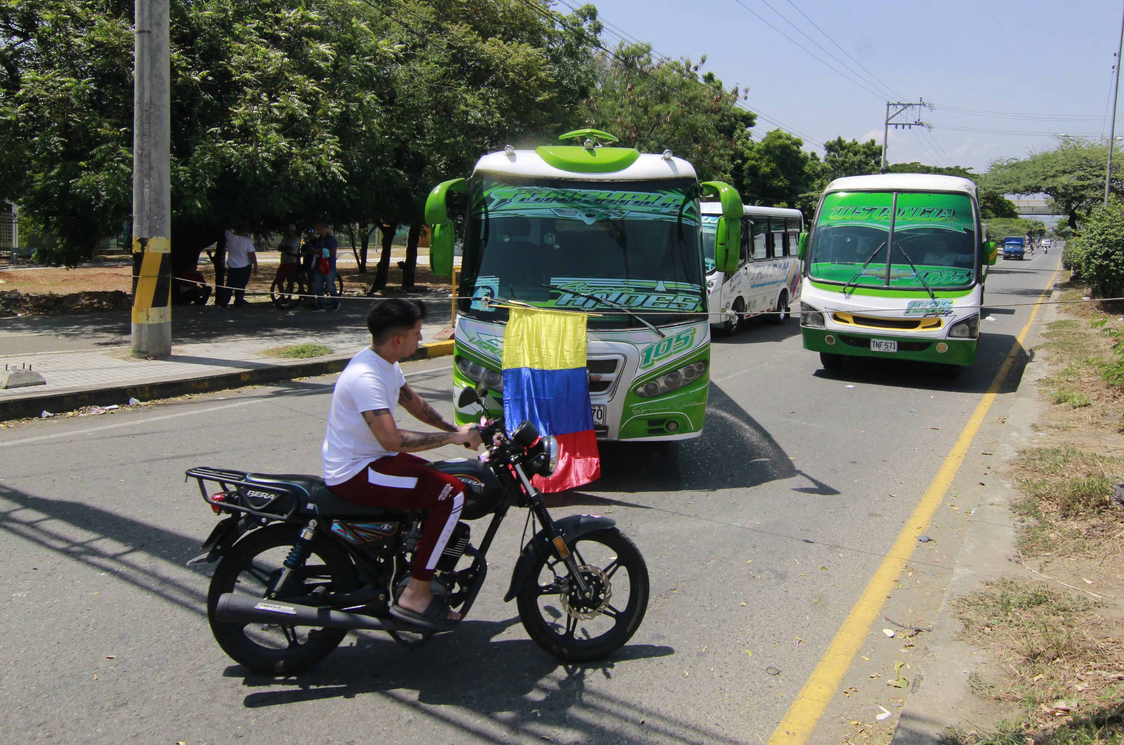 Siguen las protestas de transporte público en el área metropolitana de Cúcuta /Foto EFE