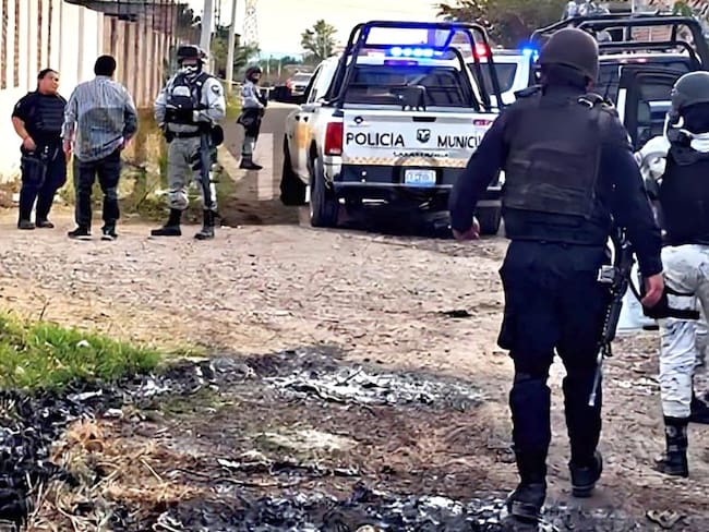 Al menos 11 muertos y 12 heridos por ataque armado en un campo de fútbol en el centro de México