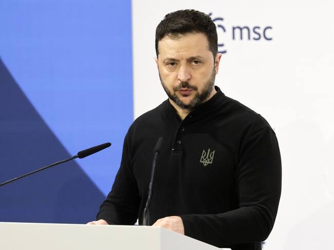 Munich (Germany), 15/02/2025.- Ukrainian President Volodymyr Zelensky speaks during the 61st Munich Security Conference (MSC), in Munich, Germany, 15 February 2025. High-level international decision-makers meet at the 61st Munich Security Conference in Munich from 14 to 16 February 2025 during their annual meeting to discuss global security issues. (Alemania) EFE/EPA/RONALD WITTEK