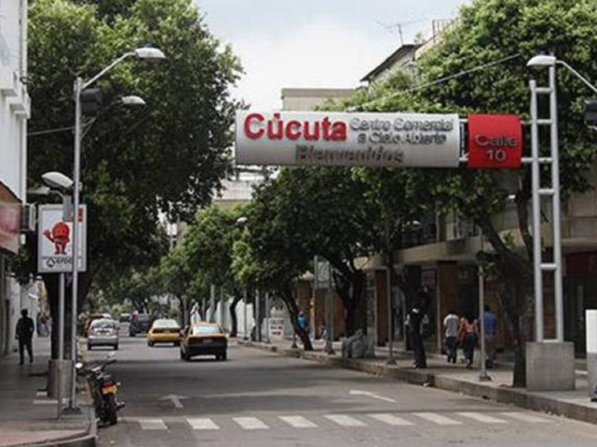 Comerciantes hacen recomendaciones para evitar robos en época festiva