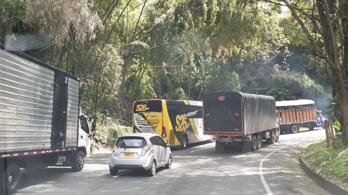 Policía de tránsito del Quindío y los controles en la vía La Línea
