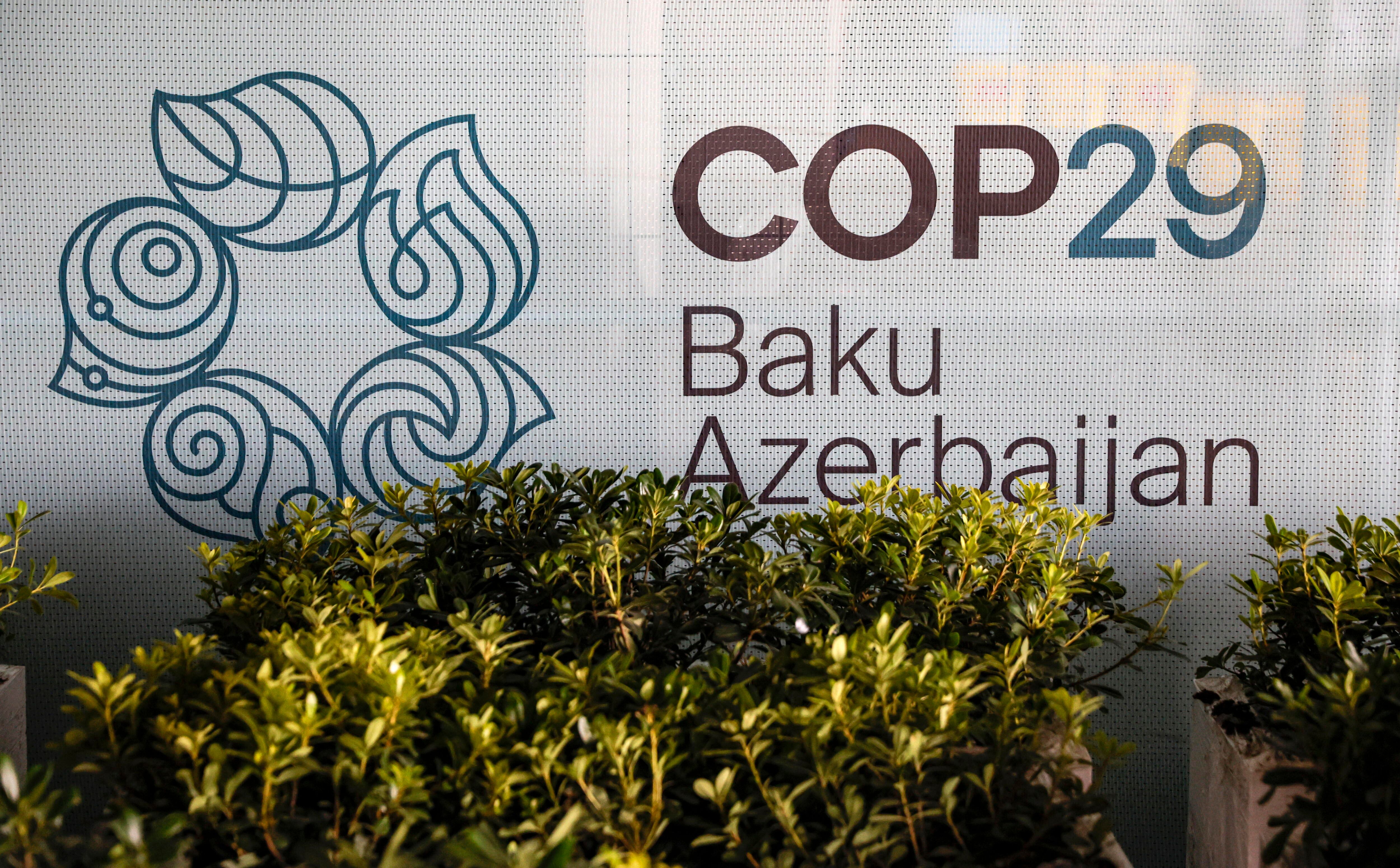 Baku (Azerbaijan), 20/11/2024.- An installation with the COP29 logo is on display near the venue of the United Nations Climate Change Conference COP29 in Baku, Azerbaijan, 20 November 2024. The Azerbaijani capital of Baku hosts the 2024 United Nations Climate Change Conference (COP29) from 11 to 22 November 2024. (Azerbaiyán) EFE/EPA/ANATOLY MALTSEV