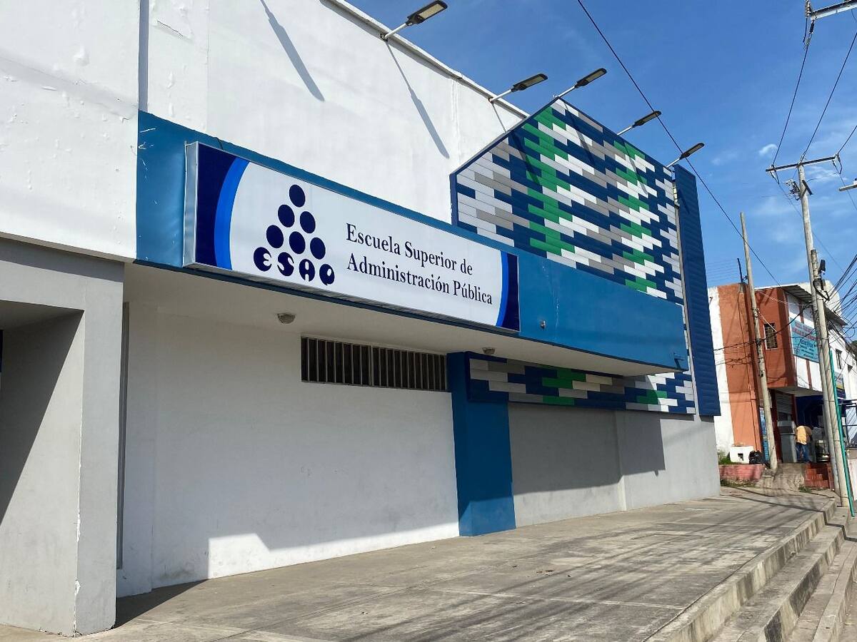 Estudie gratis administración pública en la ESAP: también hay ofertas de posgrados en Bolívar