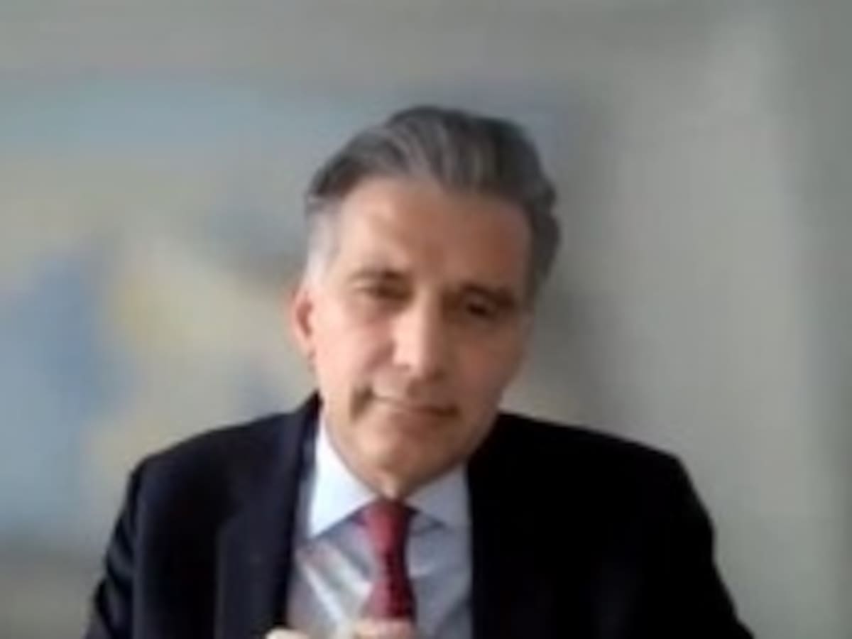 Fiscalía acusa a exdirector del DAS, por chuzadas ilegales: revela nexos con secretario de Uribe