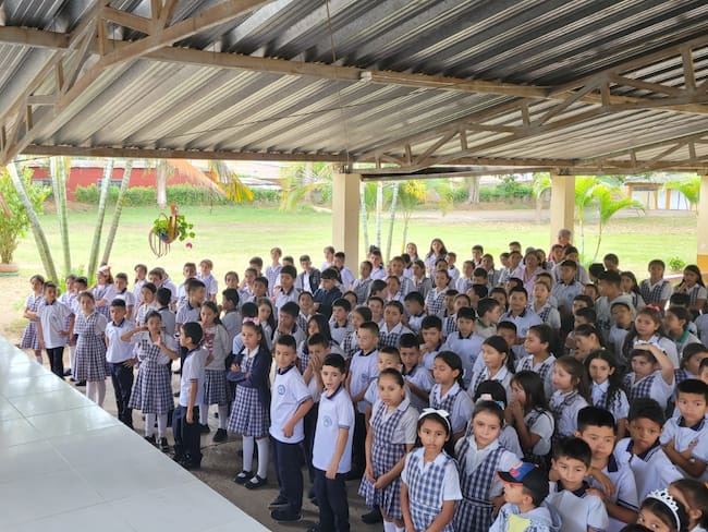 La Campaña ‘De Regreso a Clases’, del gobierno Huila Crece, ya comenzó a llegar a las familias huilenses con un solo mensaje: que los niños, niñas y adolescentes sean matriculados a partir del próximo 1 de diciembre de 2023.
