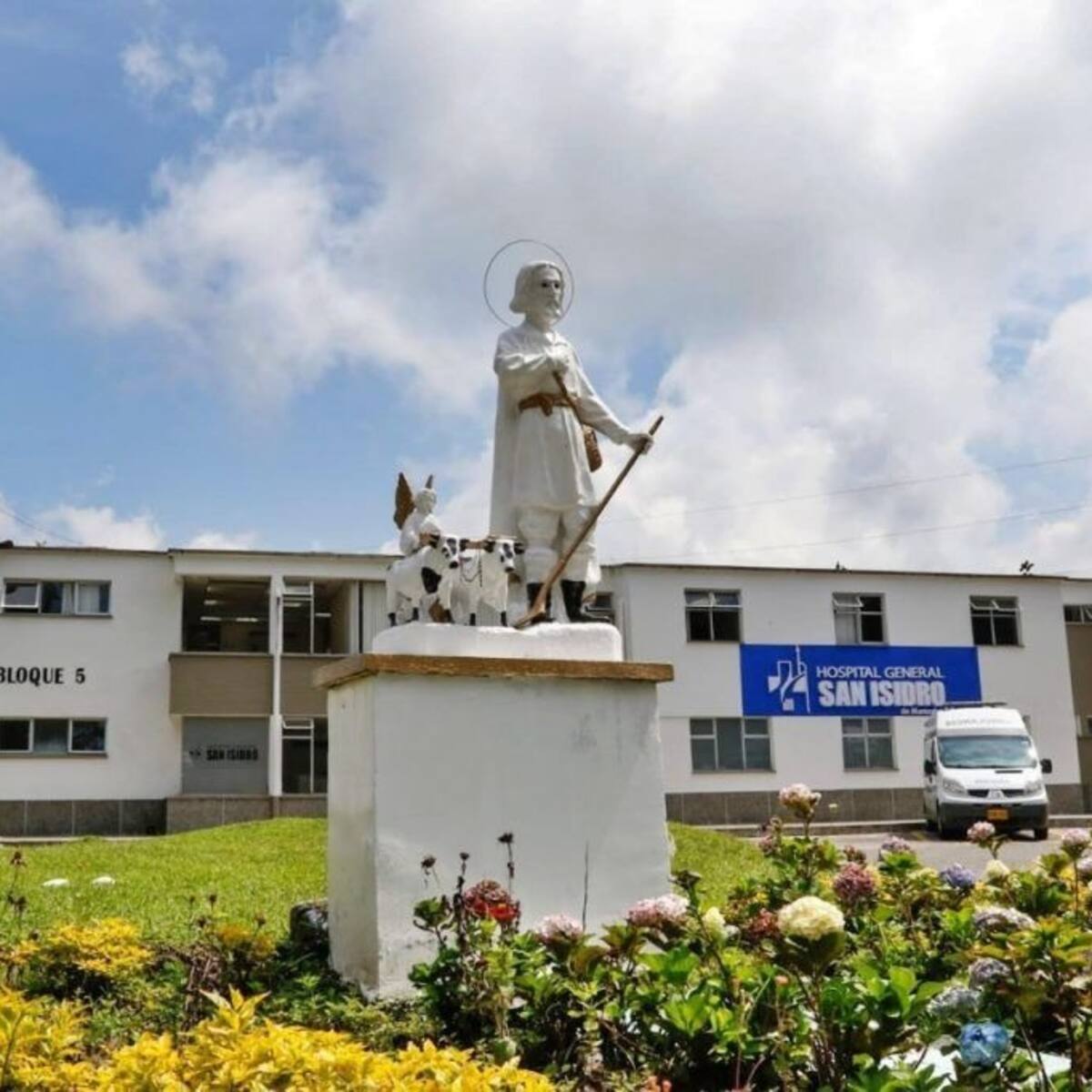 Dos meses sin pago llevan varios contratistas del Hospital San Isidro en Manizales