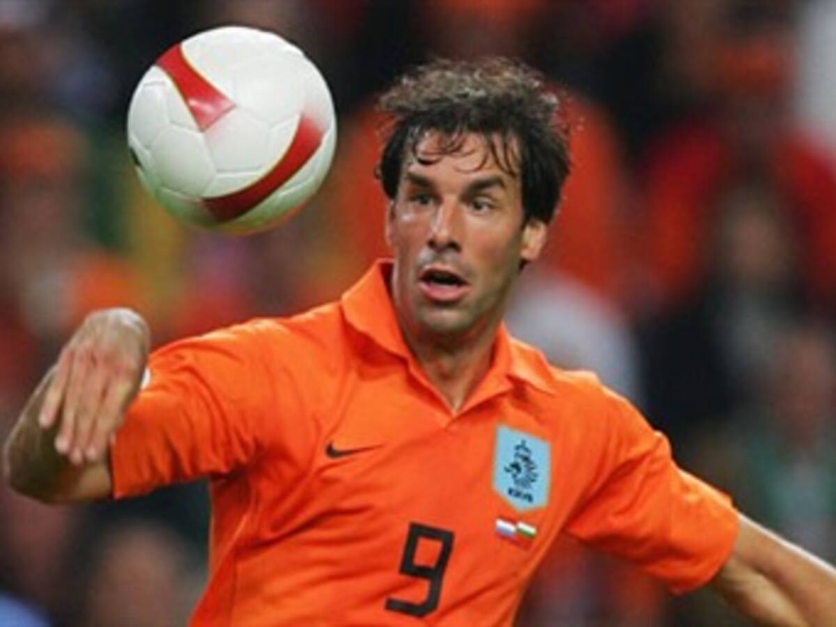 MUNDIAL/ Van Nistelrooy no está descartado asegurá técnico de Holanda