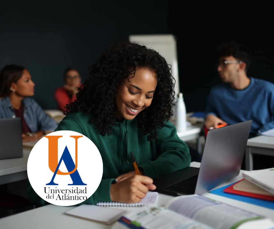 Estudiantes y logo Universidad del Atlántico (Getty Images)